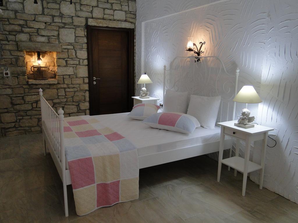 The Stone Castle Boutique Hotel Ağaçlı Стая снимка